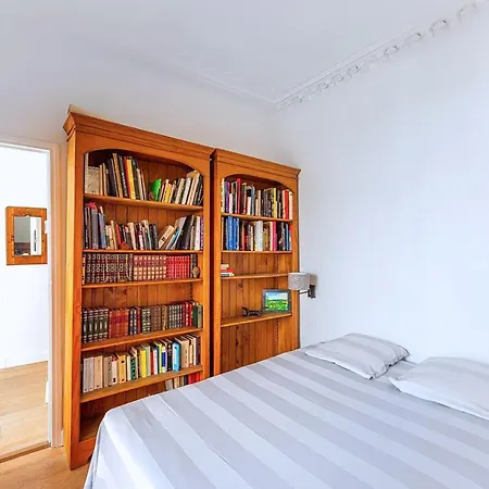 Charming Flat Near Canal Saint-martin